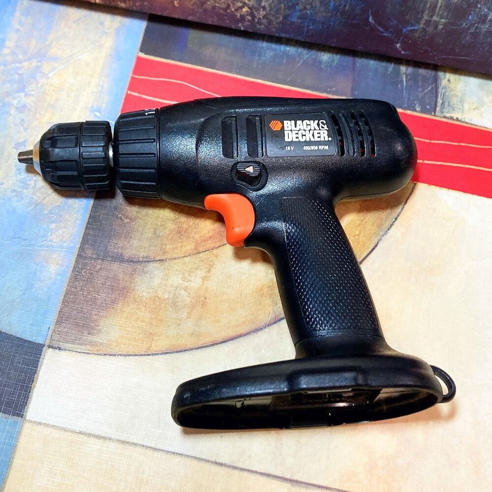 Black & Decker Cordless 18V Wireless PS3725 Drill